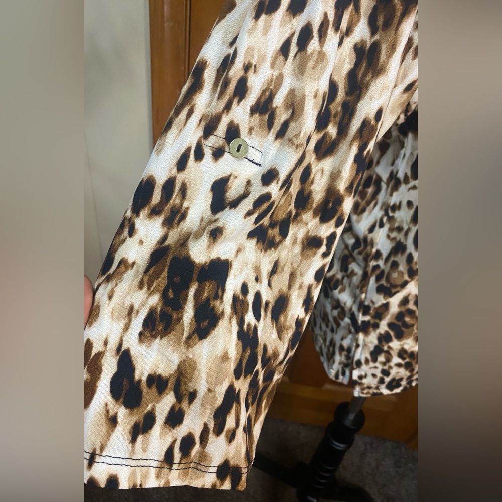 NWOT Plus Size Thomas & Olivia Animal Print Top - Picture 5 of 7